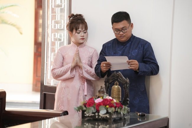 Wedding Ceremony at the pagoda
