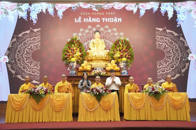 Wedding Ceremony at the pagoda