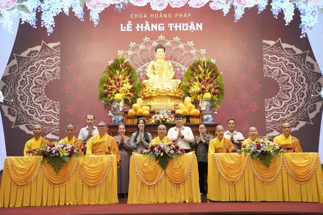 Wedding Ceremony at the pagoda