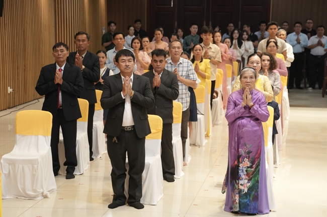 Wedding Ceremony at the pagoda