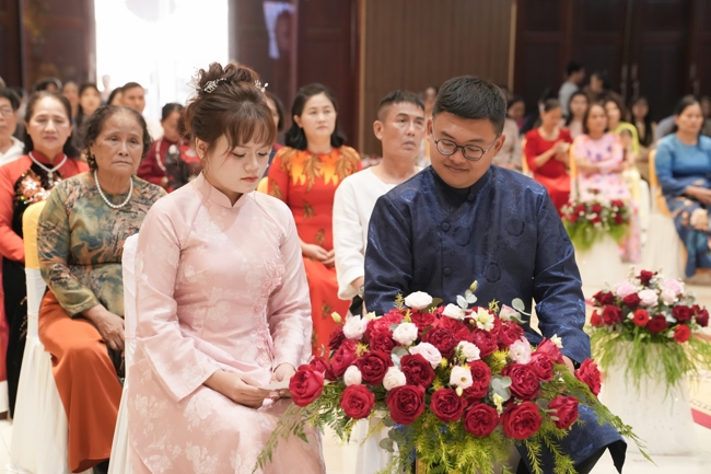 Wedding Ceremony at the pagoda