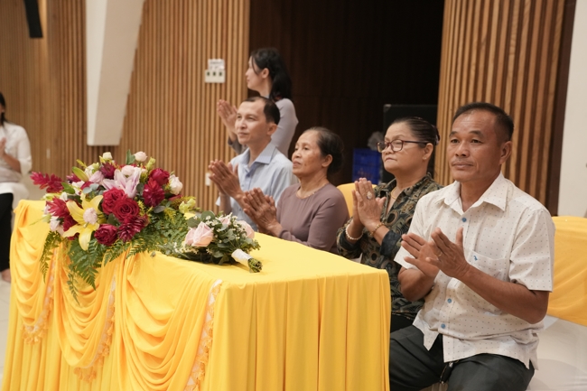 Wedding Ceremony at the pagoda