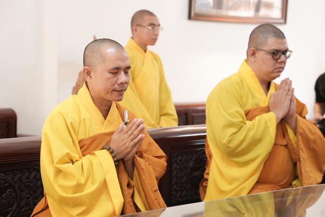 Wedding Ceremony at the pagoda