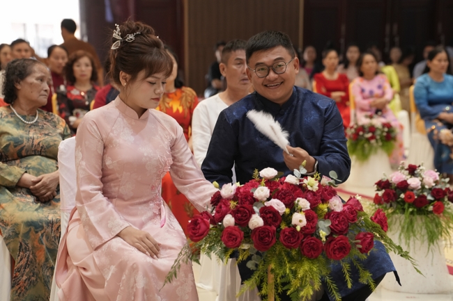 Wedding Ceremony at the pagoda