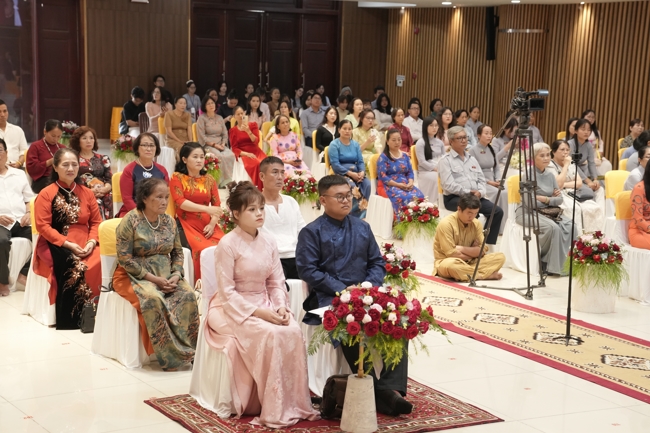 Wedding Ceremony at the pagoda