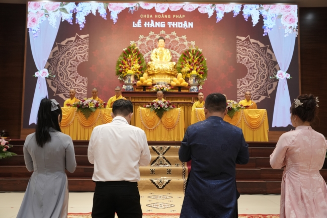 Wedding Ceremony at the pagoda
