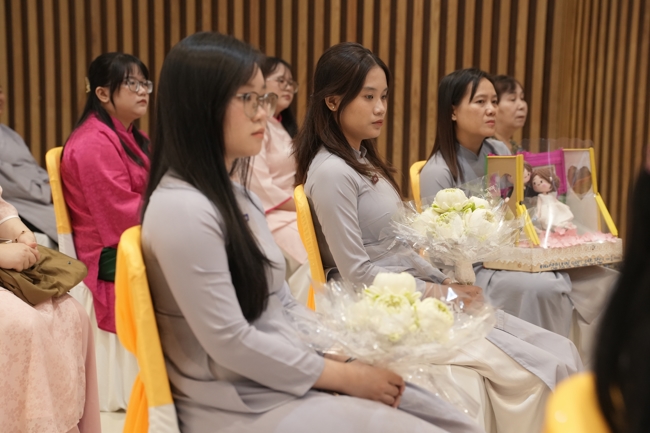 Wedding Ceremony at the pagoda