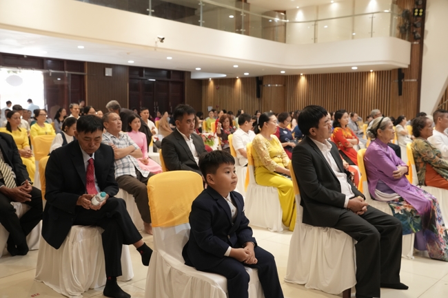 Wedding Ceremony at the pagoda