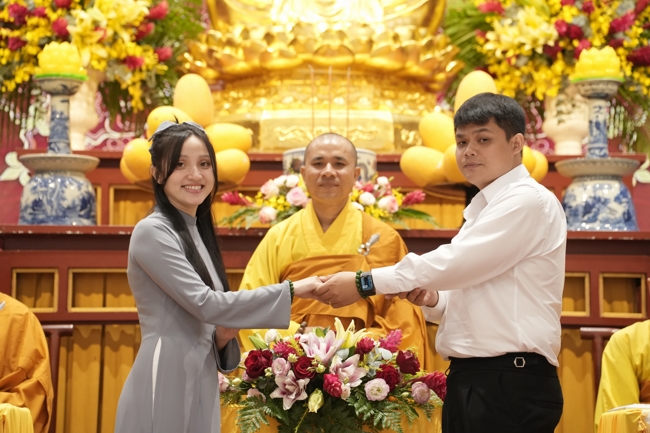 Wedding Ceremony at the pagoda