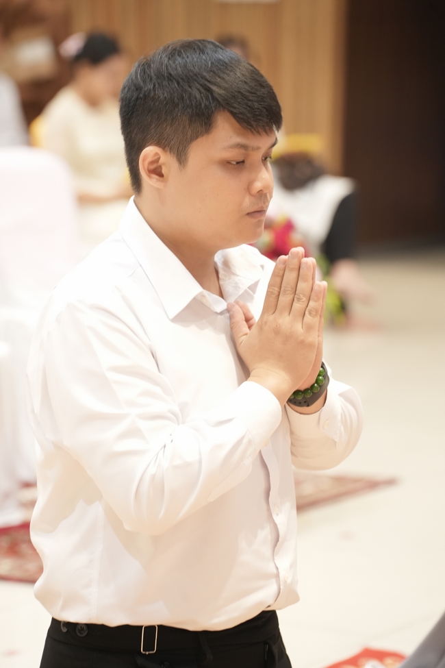 Wedding Ceremony at the pagoda