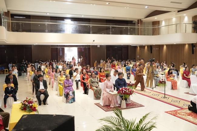 Wedding Ceremony at the pagoda
