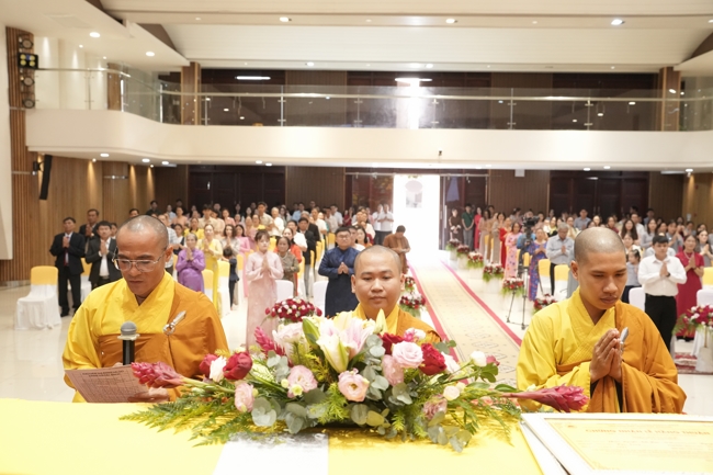 Wedding Ceremony at the pagoda