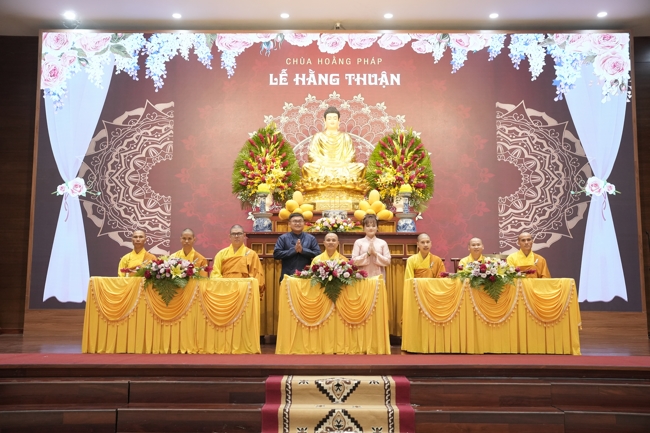 Wedding Ceremony at the pagoda