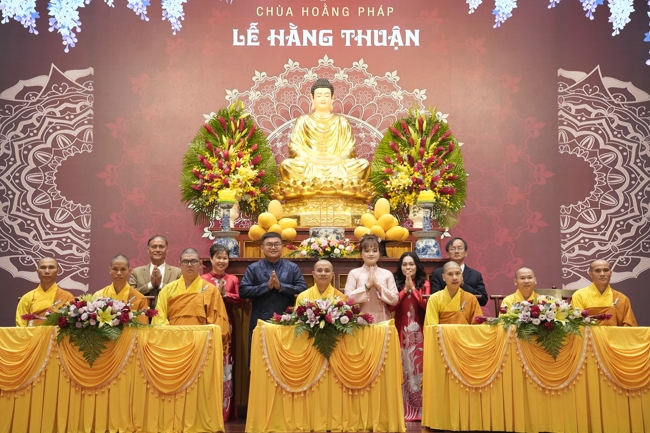 Wedding Ceremony at the pagoda