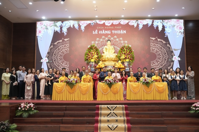 Wedding Ceremony at the pagoda