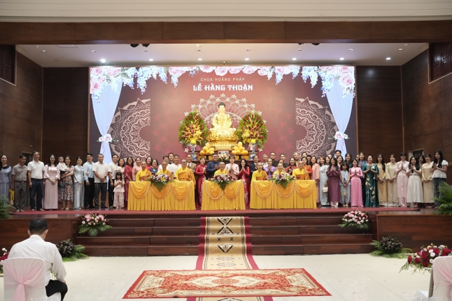 Wedding Ceremony at the pagoda