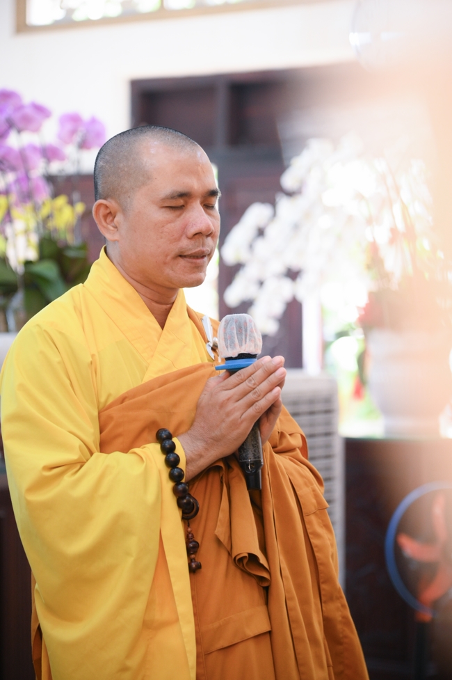 Freeing of creatures at Nhi Binh ferry (Hoc Mon)