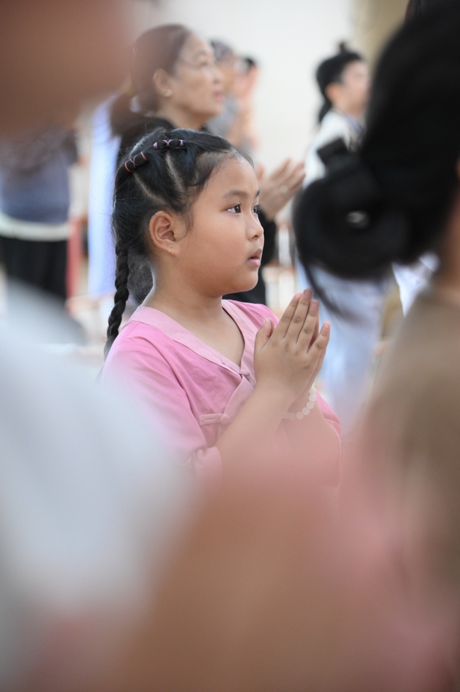 Freeing of creatures at Nhi Binh ferry (Hoc Mon)
