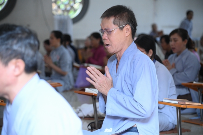 Freeing of creatures at Nhi Binh ferry (Hoc Mon)