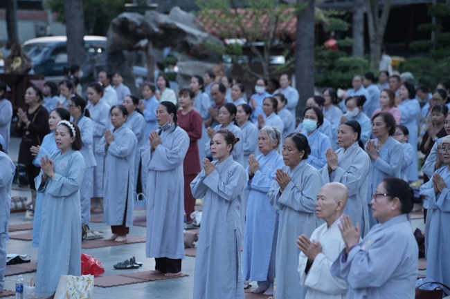 Prostrating five hundred names Bodhisattva Avalokitesvara