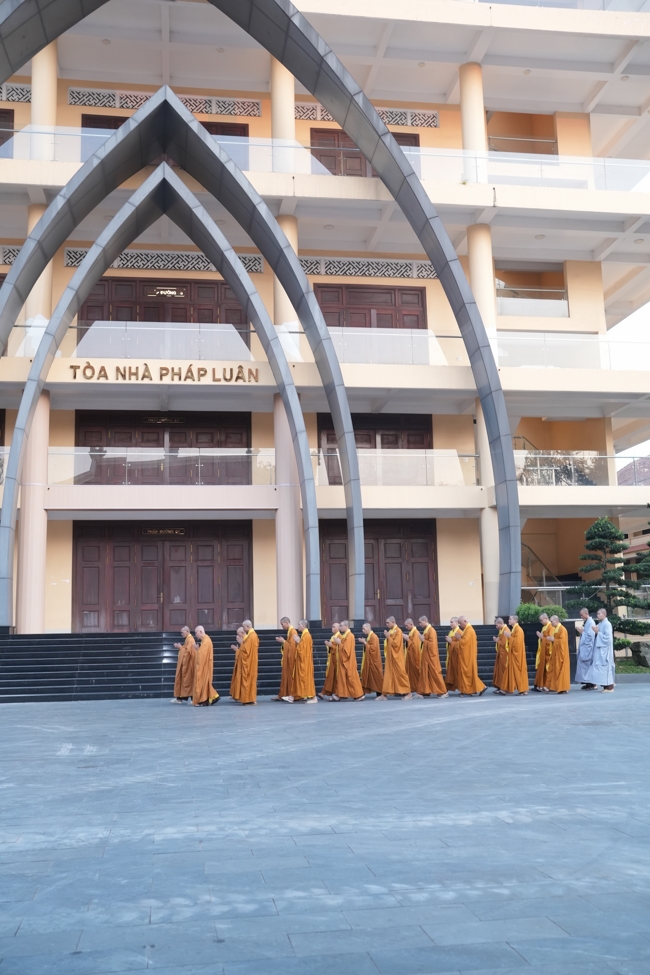 Prostrating five hundred names Bodhisattva Avalokitesvara