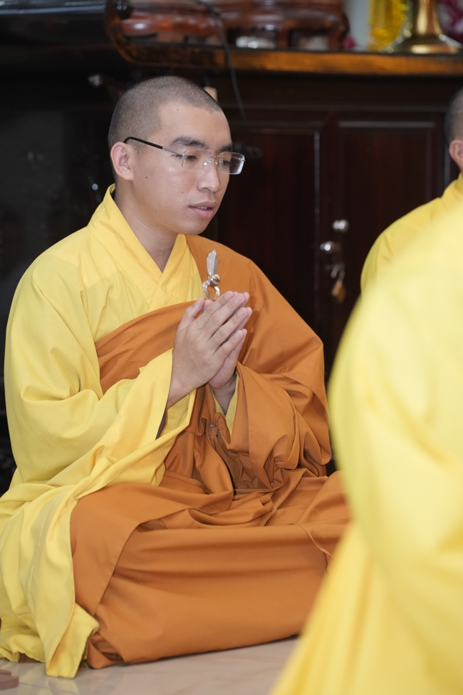 Prostrating five hundred names Bodhisattva Avalokitesvara