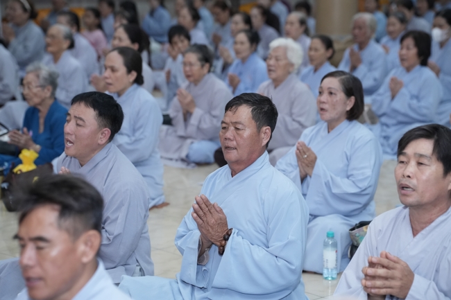 Prostrating five hundred names Bodhisattva Avalokitesvara