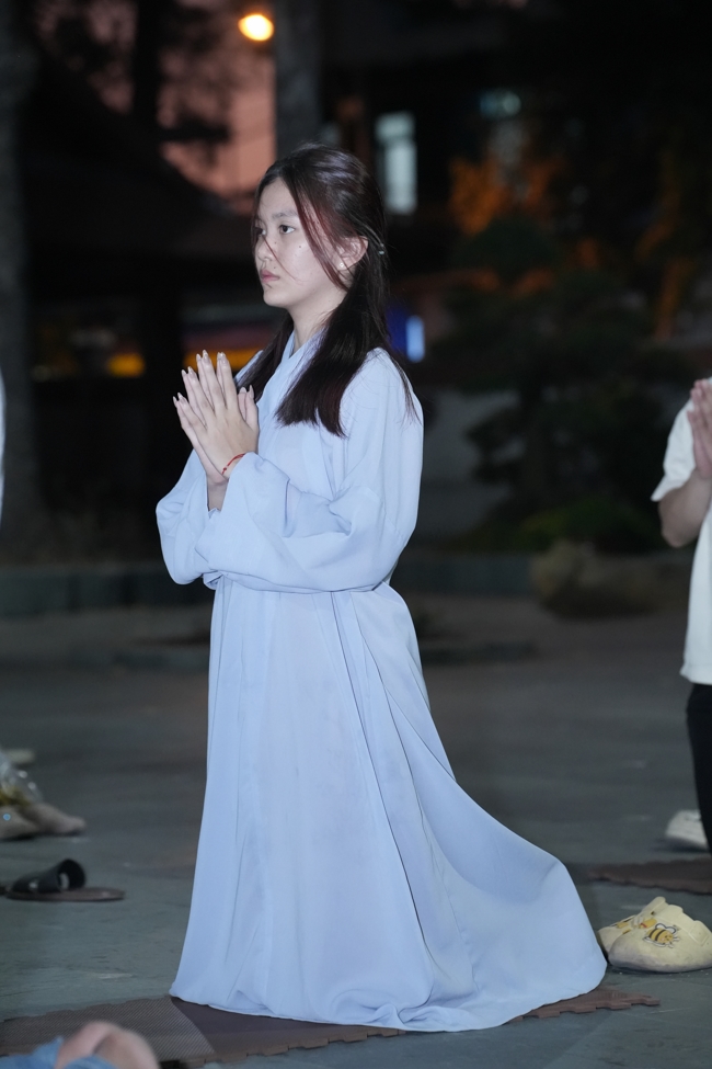 Prostrating five hundred names Bodhisattva Avalokitesvara