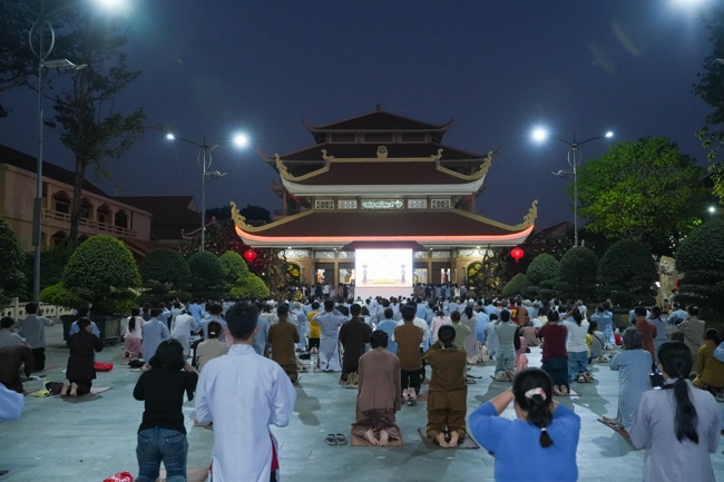 Prostrating five hundred names Bodhisattva Avalokitesvara