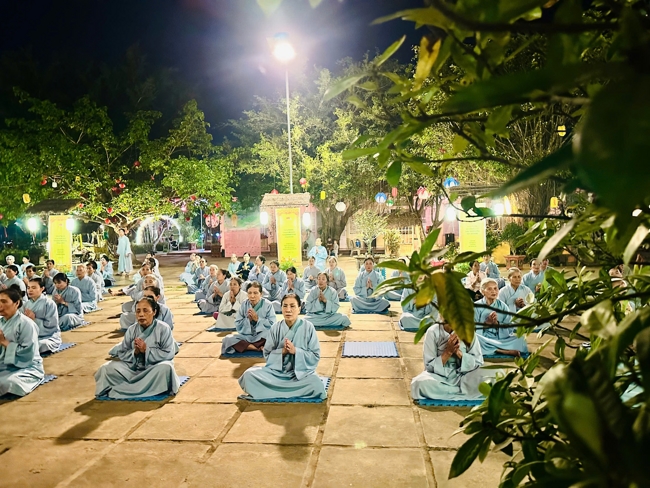Memorial Night, Fulfillment Ceremony of the Five Hundred Names Vow and Chanting of Great Compassion Mantra Celebrating the Birthday of Avalokiteshvara Bodhisattva at Dong Cao Pagoda, Thanh Hoa