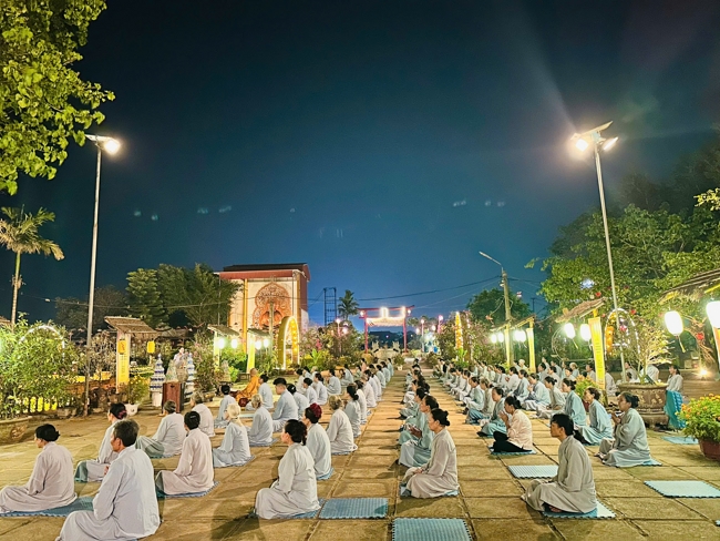 Memorial Night, Fulfillment Ceremony of the Five Hundred Names Vow and Chanting of Great Compassion Mantra Celebrating the Birthday of Avalokiteshvara Bodhisattva at Dong Cao Pagoda, Thanh Hoa