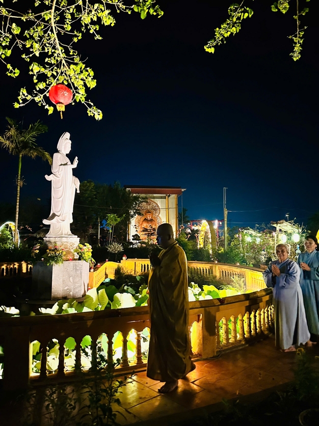 Memorial Night, Fulfillment Ceremony of the Five Hundred Names Vow and Chanting of Great Compassion Mantra Celebrating the Birthday of Avalokiteshvara Bodhisattva at Dong Cao Pagoda, Thanh Hoa