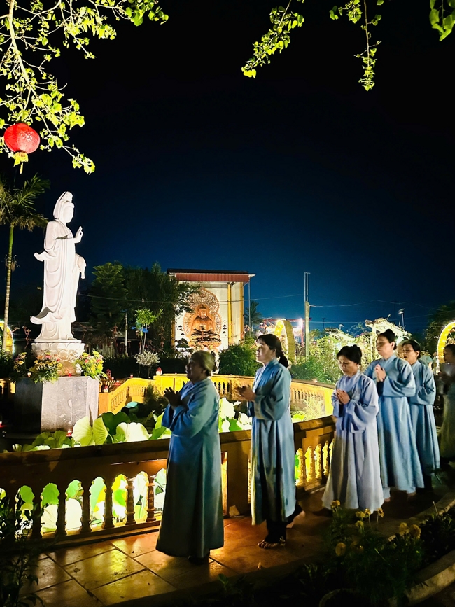 Memorial Night, Fulfillment Ceremony of the Five Hundred Names Vow and Chanting of Great Compassion Mantra Celebrating the Birthday of Avalokiteshvara Bodhisattva at Dong Cao Pagoda, Thanh Hoa