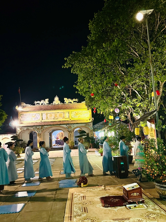 Memorial Night, Fulfillment Ceremony of the Five Hundred Names Vow and Chanting of Great Compassion Mantra Celebrating the Birthday of Avalokiteshvara Bodhisattva at Dong Cao Pagoda, Thanh Hoa