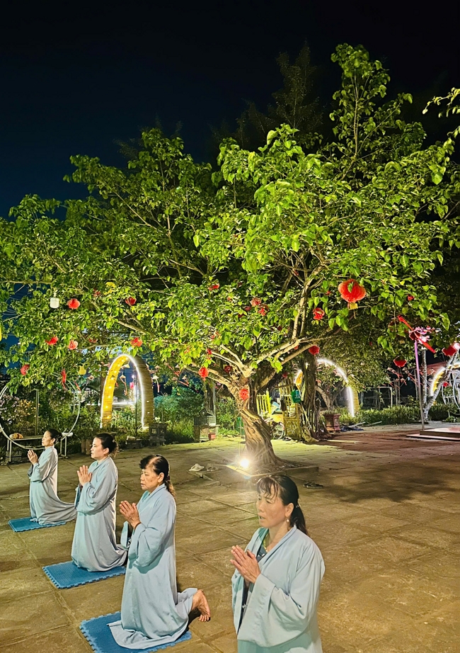 Memorial Night, Fulfillment Ceremony of the Five Hundred Names Vow and Chanting of Great Compassion Mantra Celebrating the Birthday of Avalokiteshvara Bodhisattva at Dong Cao Pagoda, Thanh Hoa