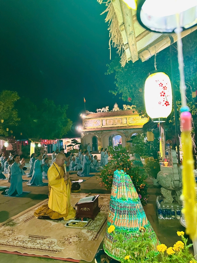 Memorial Night, Fulfillment Ceremony of the Five Hundred Names Vow and Chanting of Great Compassion Mantra Celebrating the Birthday of Avalokiteshvara Bodhisattva at Dong Cao Pagoda, Thanh Hoa