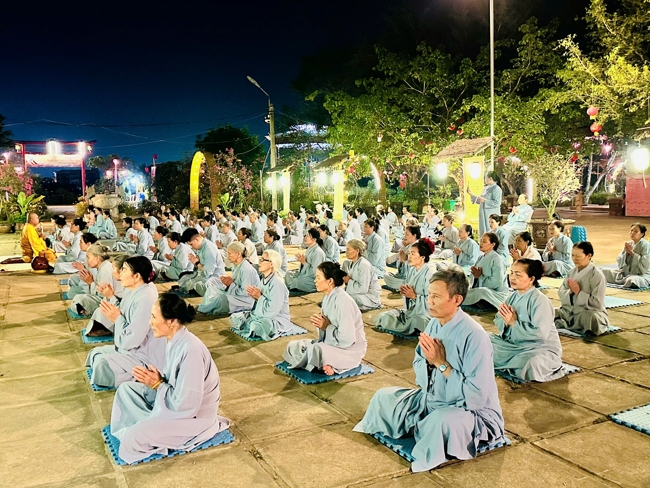 Memorial Night, Fulfillment Ceremony of the Five Hundred Names Vow and Chanting of Great Compassion Mantra Celebrating the Birthday of Avalokiteshvara Bodhisattva at Dong Cao Pagoda, Thanh Hoa