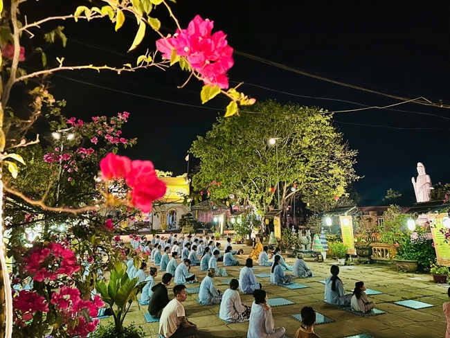 Memorial Night, Fulfillment Ceremony of the Five Hundred Names Vow and Chanting of Great Compassion Mantra Celebrating the Birthday of Avalokiteshvara Bodhisattva at Dong Cao Pagoda, Thanh Hoa