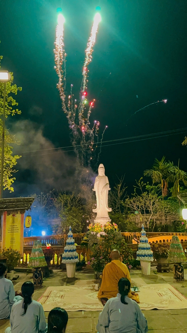 Memorial Night, Fulfillment Ceremony of the Five Hundred Names Vow and Chanting of Great Compassion Mantra Celebrating the Birthday of Avalokiteshvara Bodhisattva at Dong Cao Pagoda, Thanh Hoa