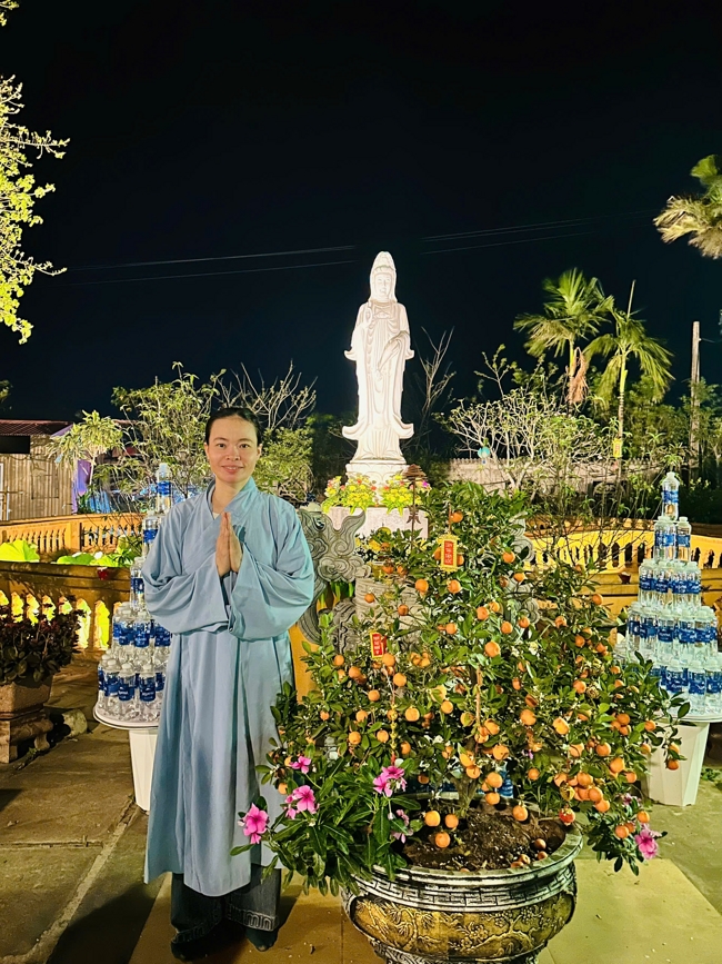 Memorial Night, Fulfillment Ceremony of the Five Hundred Names Vow and Chanting of Great Compassion Mantra Celebrating the Birthday of Avalokiteshvara Bodhisattva at Dong Cao Pagoda, Thanh Hoa