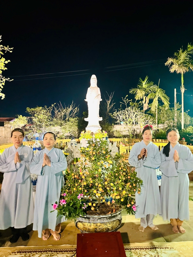Memorial Night, Fulfillment Ceremony of the Five Hundred Names Vow and Chanting of Great Compassion Mantra Celebrating the Birthday of Avalokiteshvara Bodhisattva at Dong Cao Pagoda, Thanh Hoa