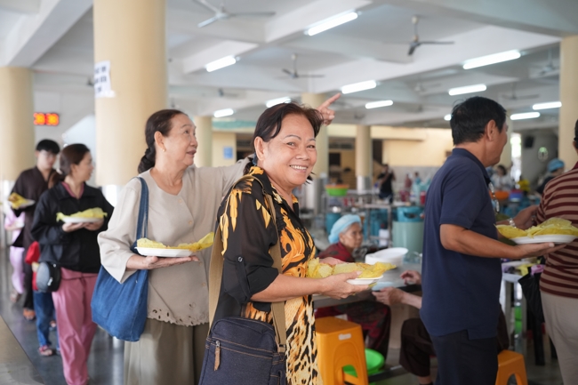 BA NGÀY THIẾT ĐÃI BÁNH XÈO KÍNH MỪNG ĐẠI LỄ PHẬT ĐẢN VESAK 2026 | CHÙA HOẰNG PHÁP.