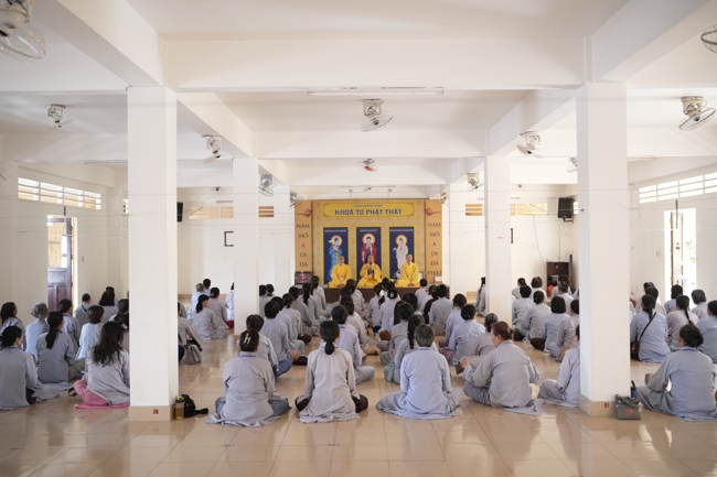 Pháp thoại “Thực Tập Tu Trong Mọi Hoàn Cảnh - NS.Thích Nữ Như Lan | Khóa Tu Phật Thất 108.