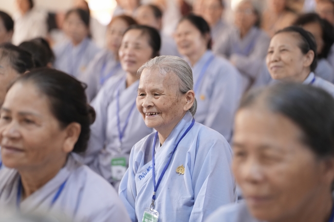 Pháp thoại “Thực Tập Tu Trong Mọi Hoàn Cảnh - NS.Thích Nữ Như Lan | Khóa Tu Phật Thất 108.