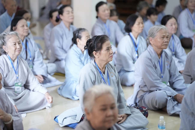 Pháp thoại “Thực Tập Tu Trong Mọi Hoàn Cảnh - NS.Thích Nữ Như Lan | Khóa Tu Phật Thất 108.