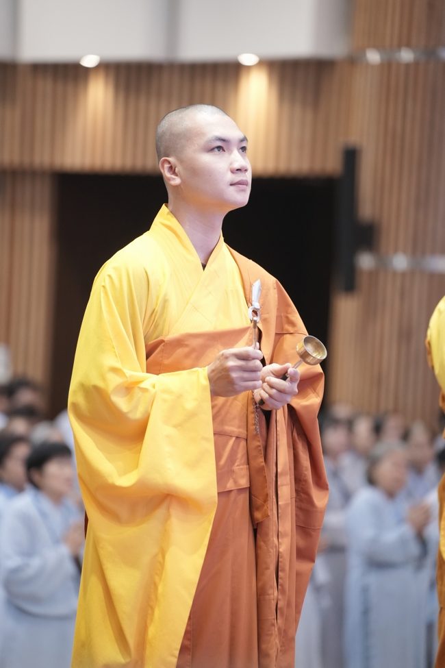Pháp thoại “Thực Tập Tu Trong Mọi Hoàn Cảnh - NS.Thích Nữ Như Lan | Khóa Tu Phật Thất 108.