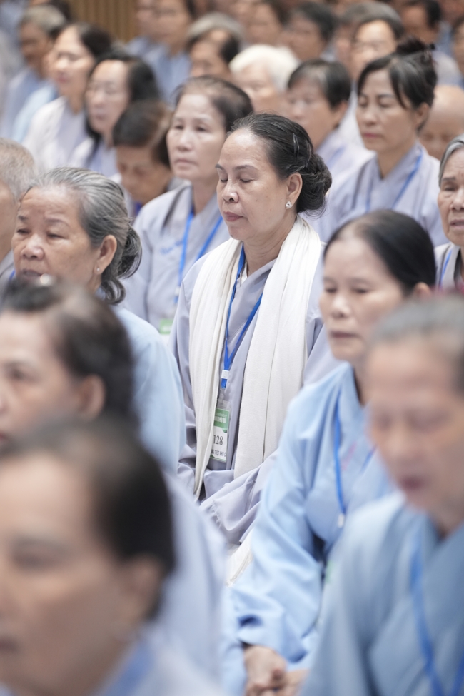 Pháp thoại “Thực Tập Tu Trong Mọi Hoàn Cảnh - NS.Thích Nữ Như Lan | Khóa Tu Phật Thất 108.