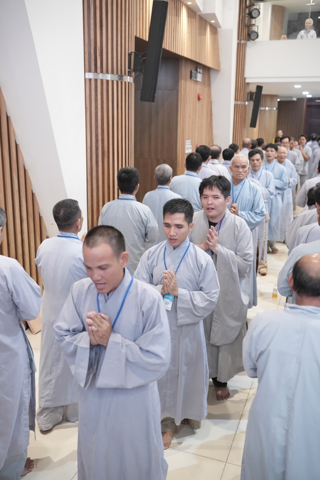 Pháp thoại “Thực Tập Tu Trong Mọi Hoàn Cảnh - NS.Thích Nữ Như Lan | Khóa Tu Phật Thất 108.