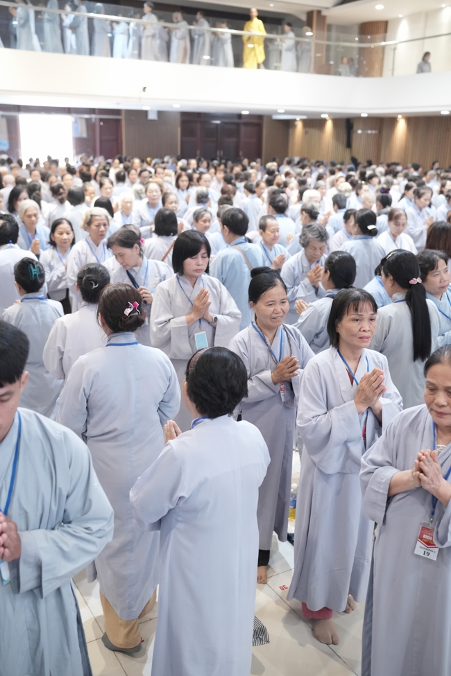 Pháp thoại “Thực Tập Tu Trong Mọi Hoàn Cảnh - NS.Thích Nữ Như Lan | Khóa Tu Phật Thất 108.