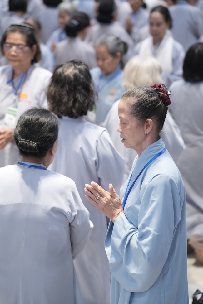 Pháp thoại “Thực Tập Tu Trong Mọi Hoàn Cảnh - NS.Thích Nữ Như Lan | Khóa Tu Phật Thất 108.